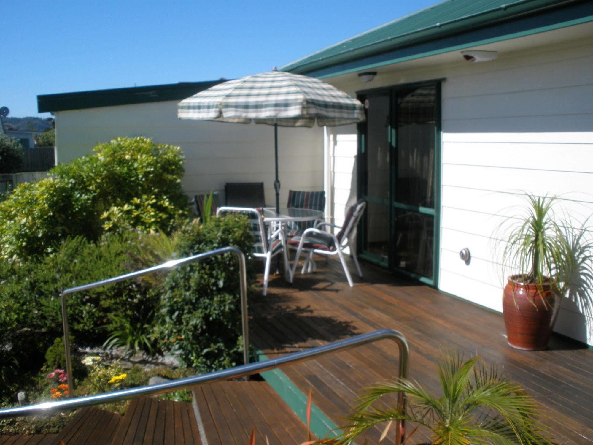 Andrea'S Bed & Breakfast Bed & Breakfast Whitianga Exterior photo