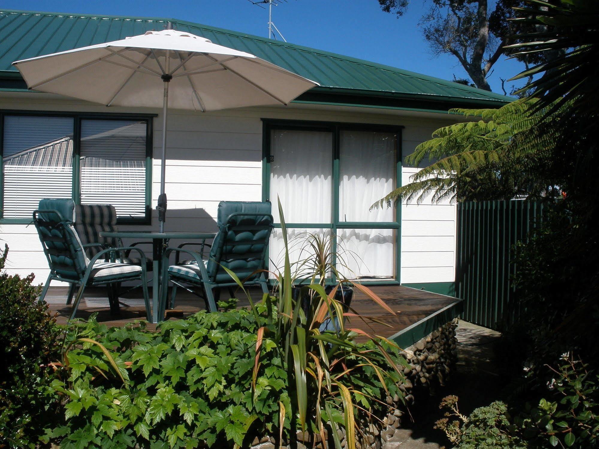 Andrea'S Bed & Breakfast Bed & Breakfast Whitianga Exterior photo